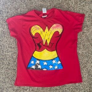 Red wonder women tee shirt size XL cosplay shirt